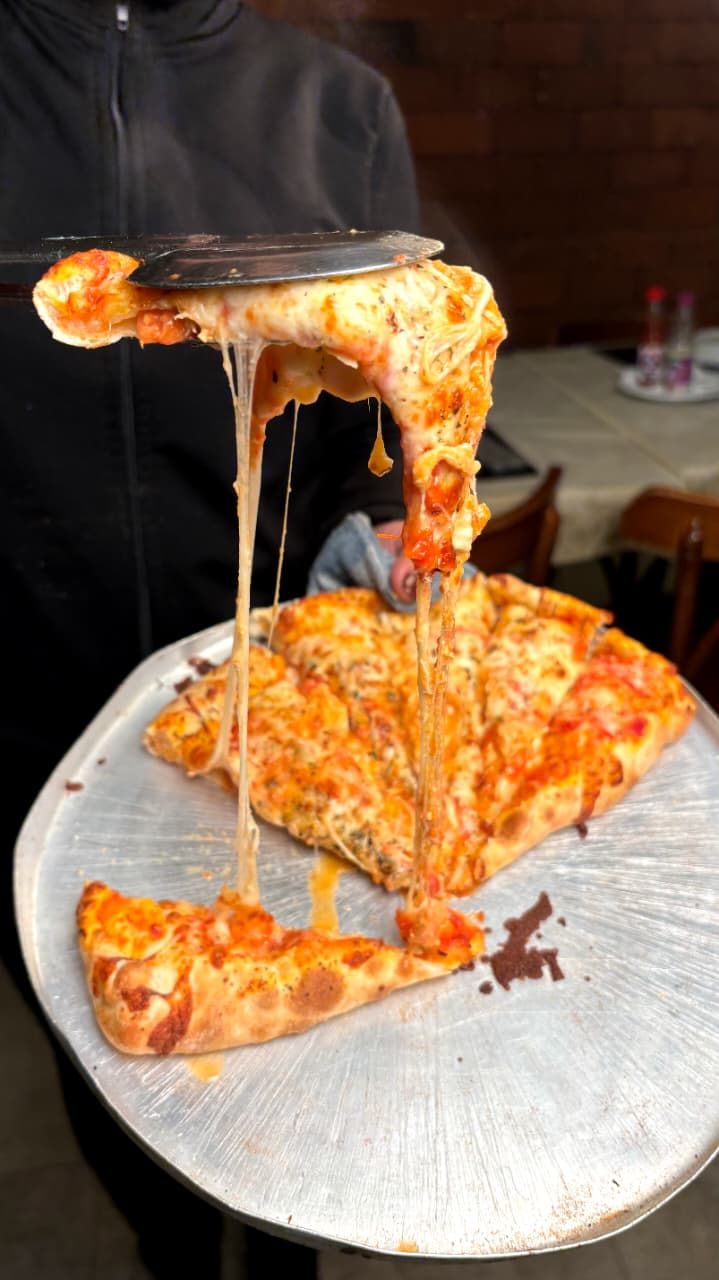 Lima's Pizzaria
